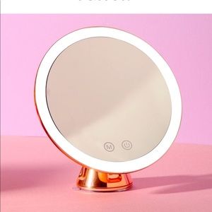 Makeup mirror